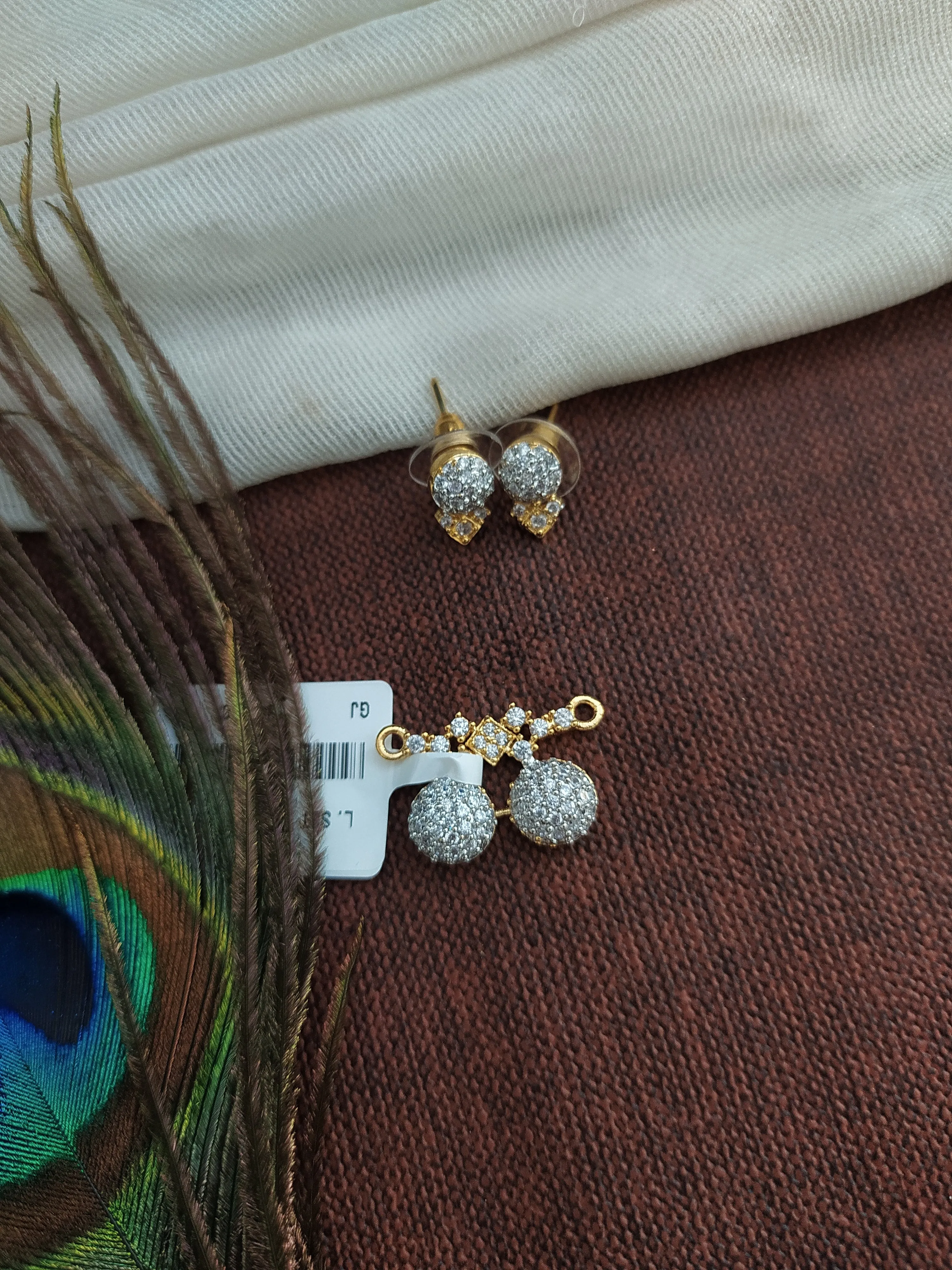 Elegant Round-Shape Mangalsutra Pendant Set